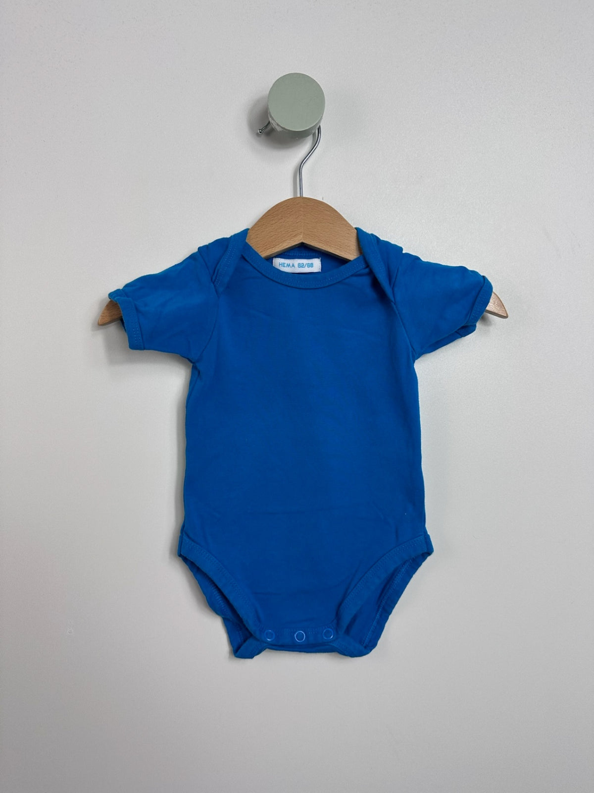 KURZARMBODY • 62 • HEIMA