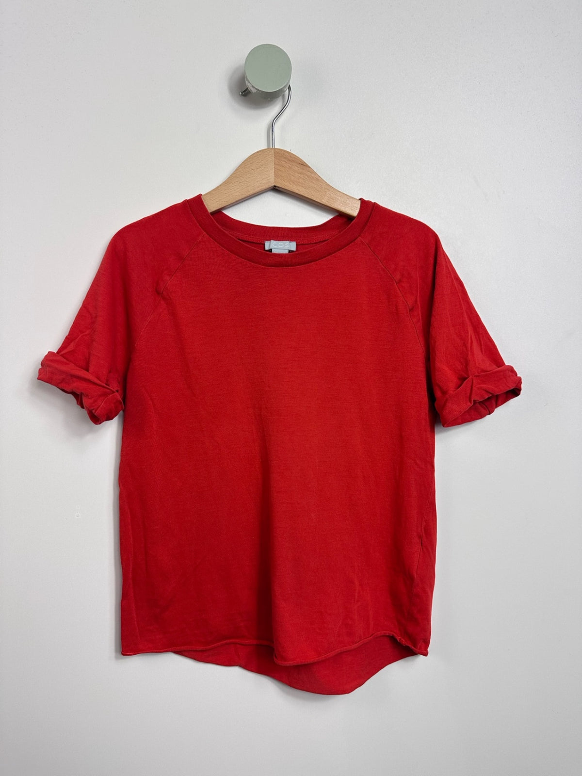 T-SHIRT • 110 • COS