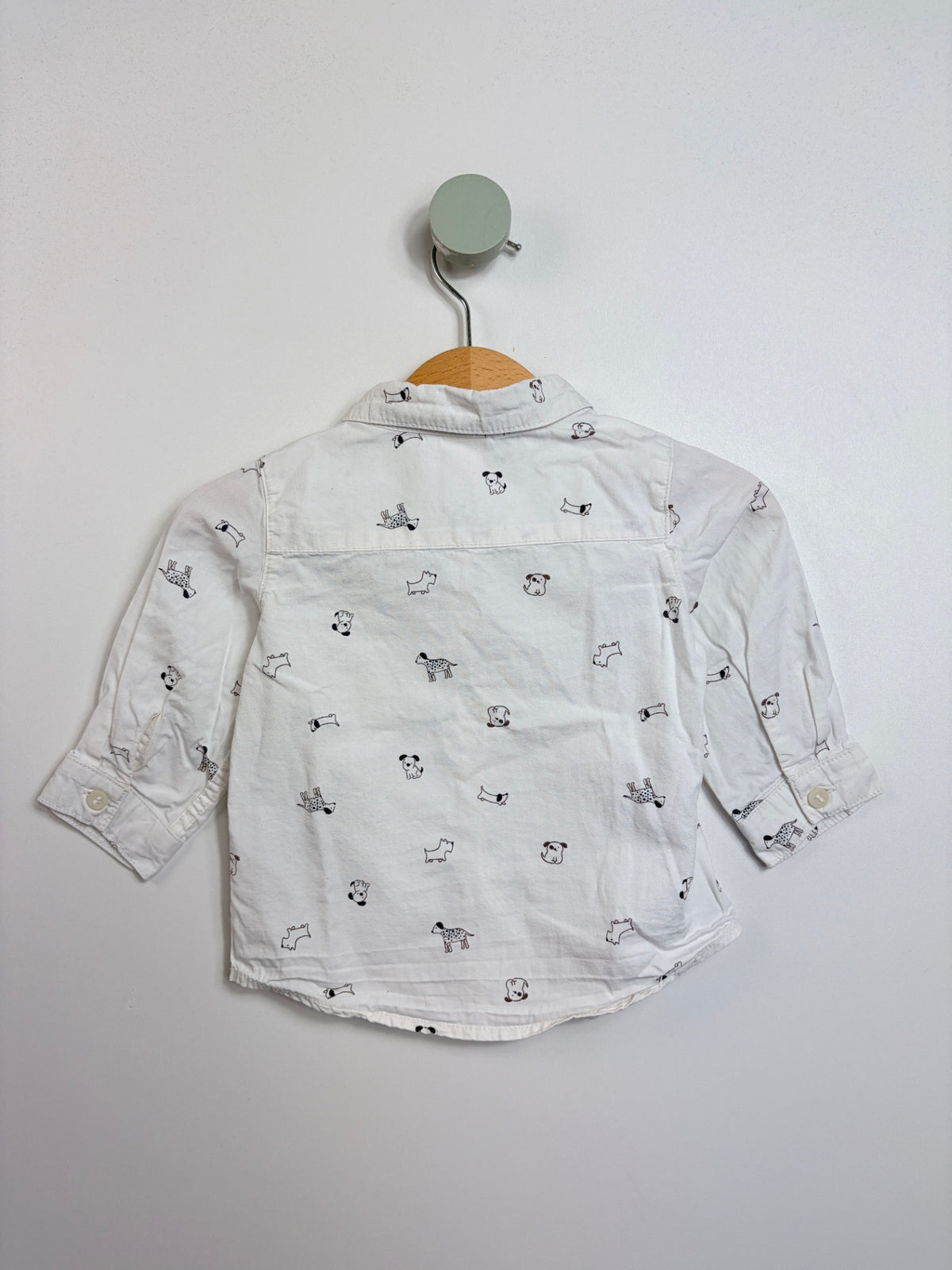 HEMD MIT HUNDEN • 68 • H&M