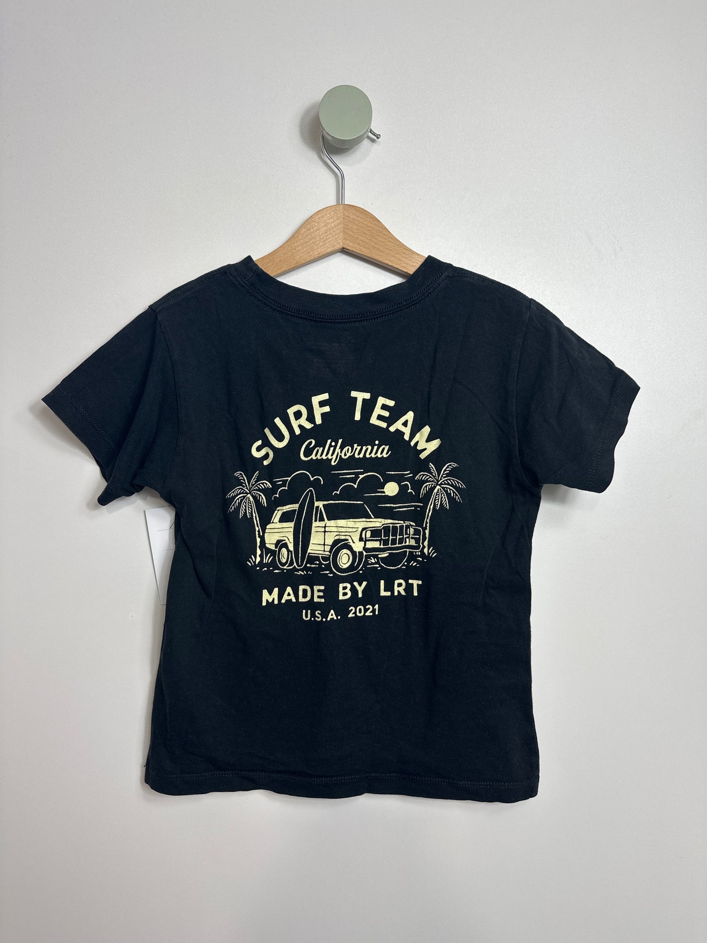 T-SHIRT • 104