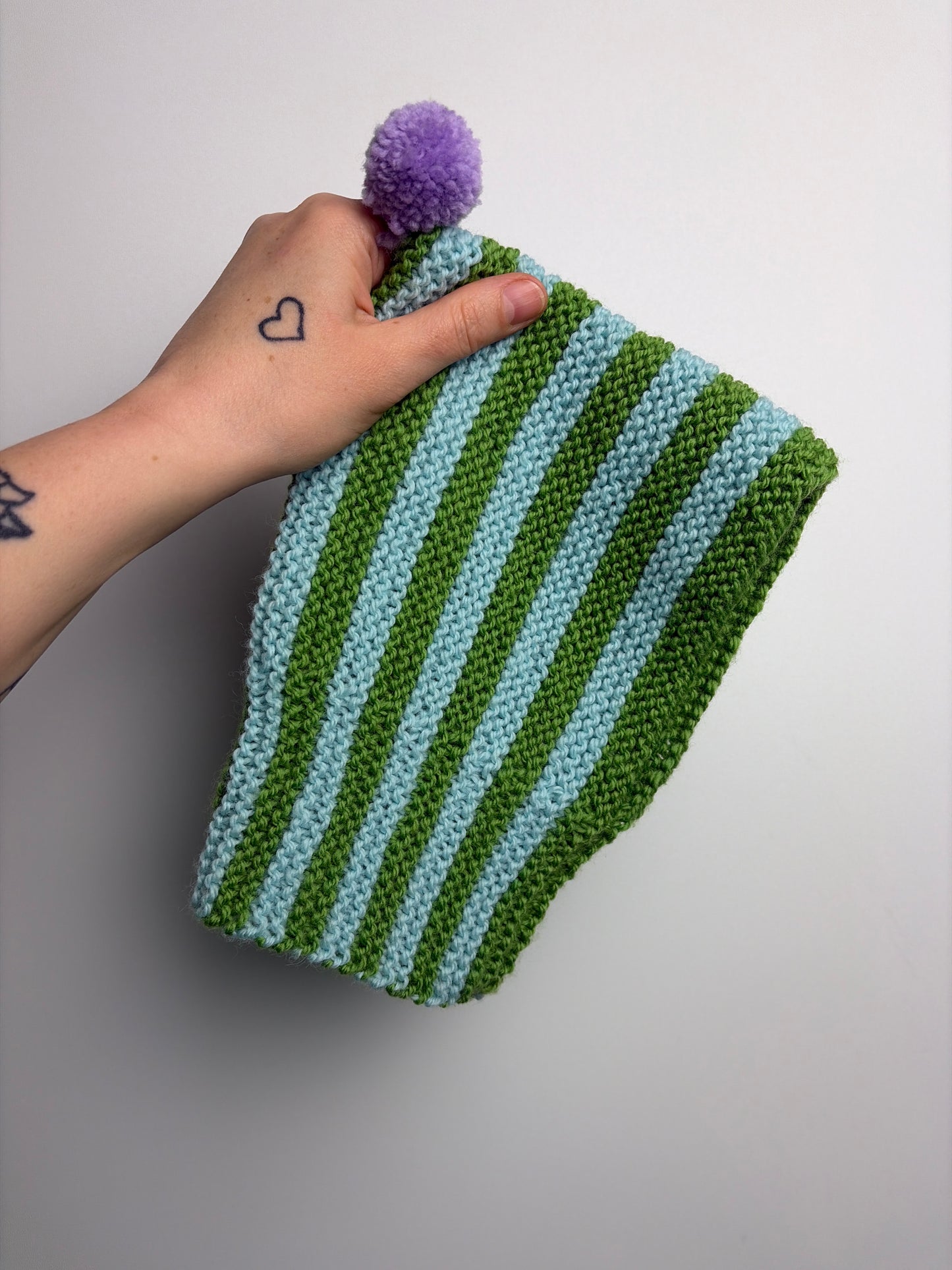 Schlupfmütze • Stripes &  Bommel  • handmade by fUXvintage