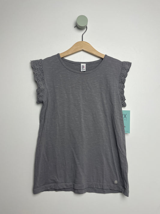 Top mit Rüschen • 134 • yigga