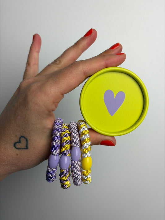 HAARGUMMI 4ER SET IN GESCHENKBOX • GELB FLIEDER