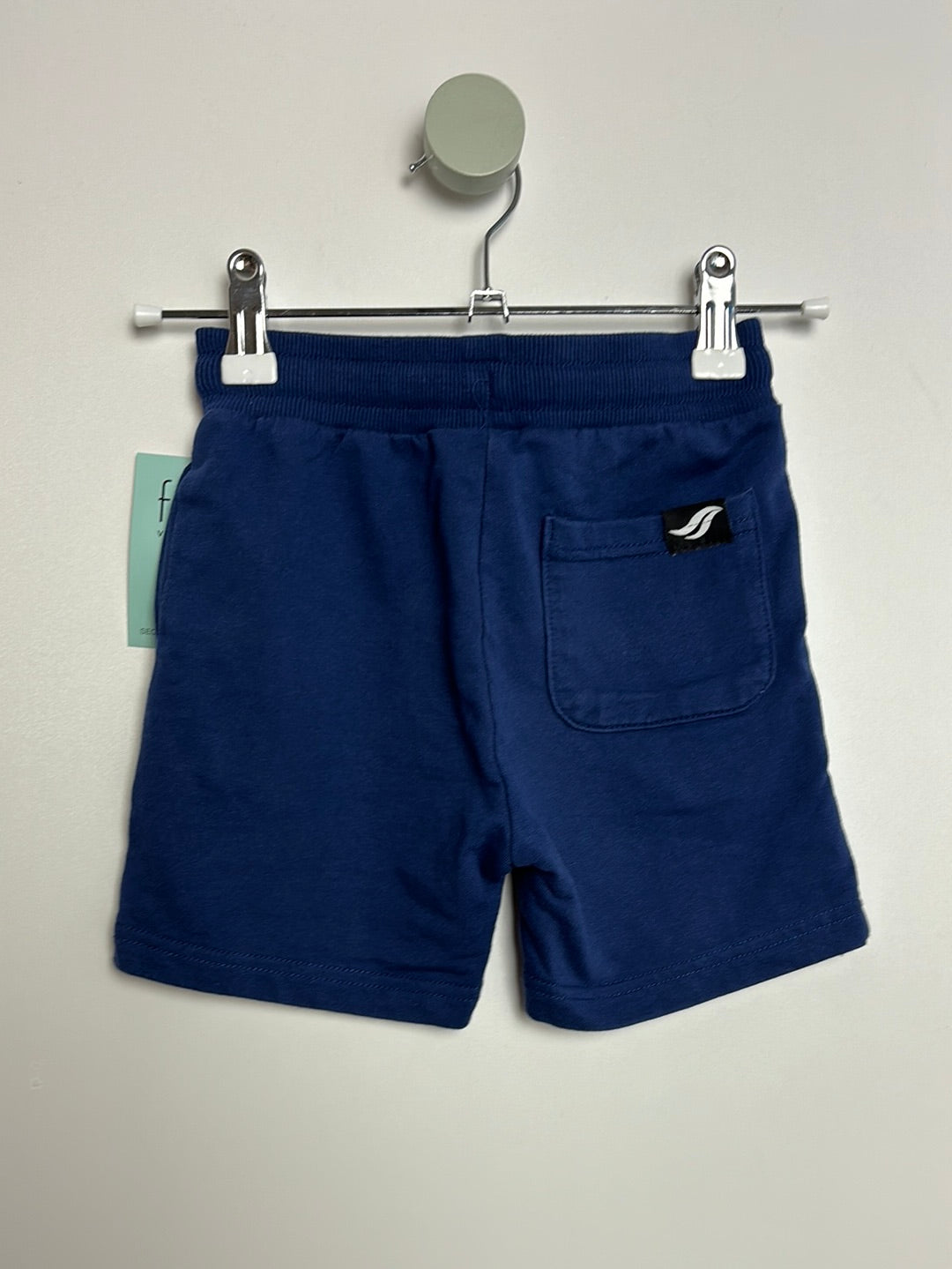 Sweatshorts • 110