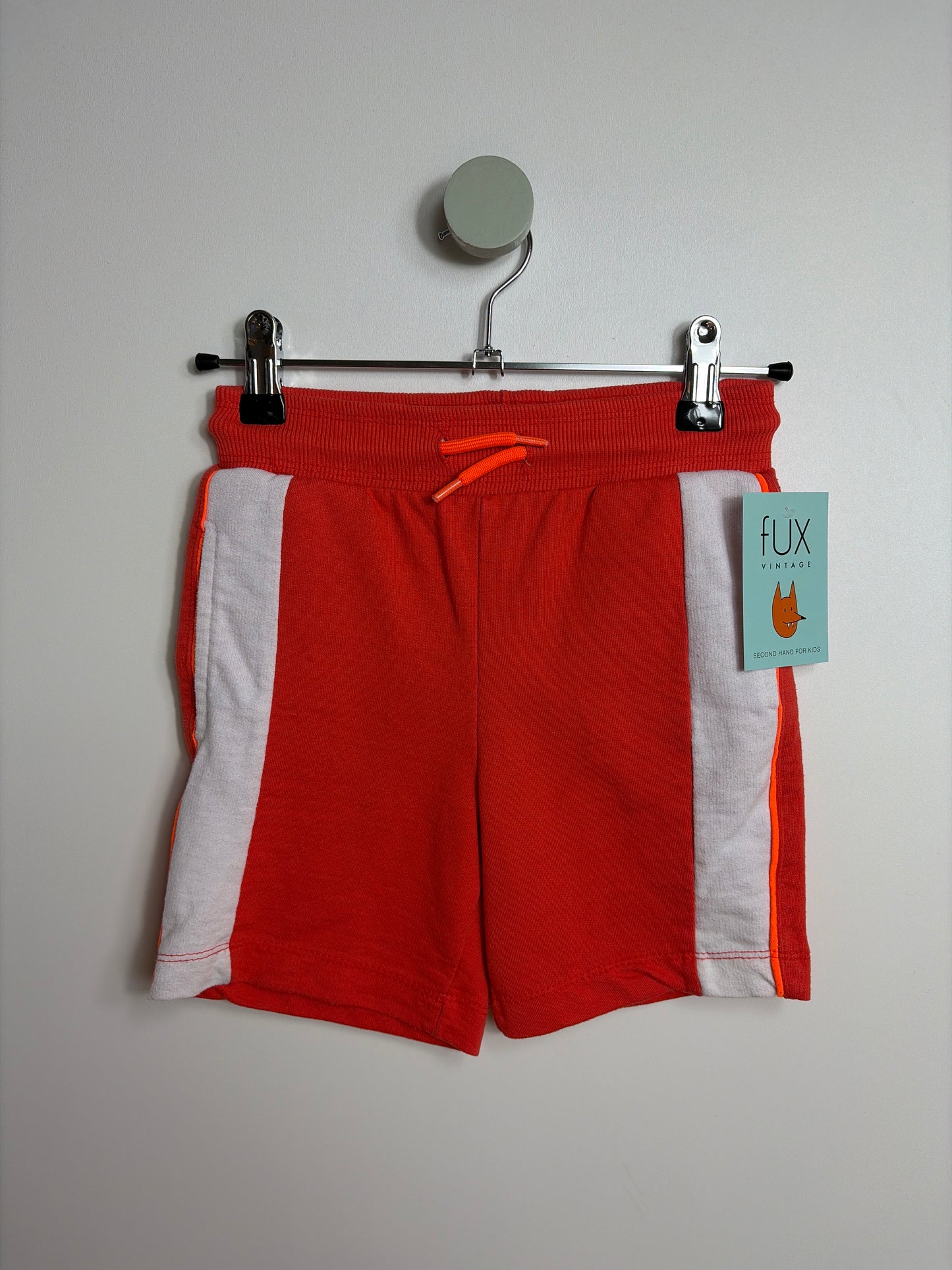 SWEATSHORTS • 104 • LEFTIES