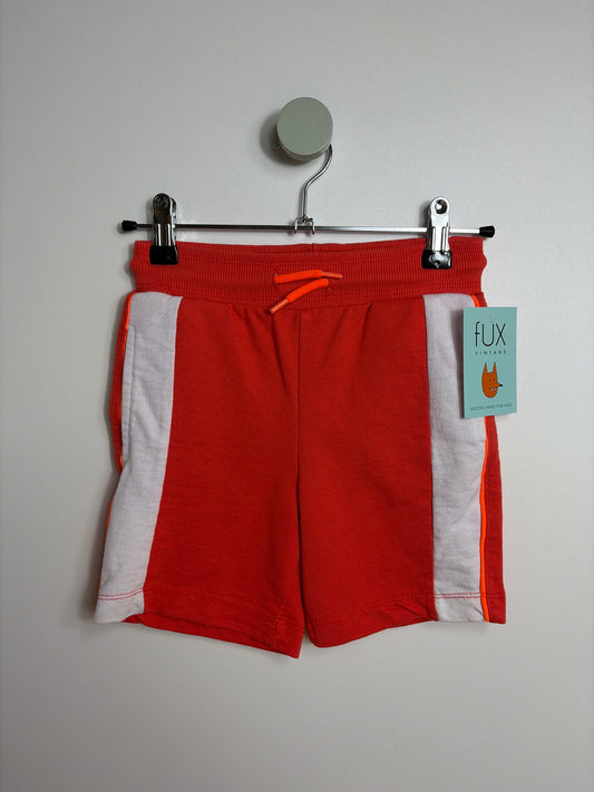 SWEATSHORTS • 104 • LEFTIES