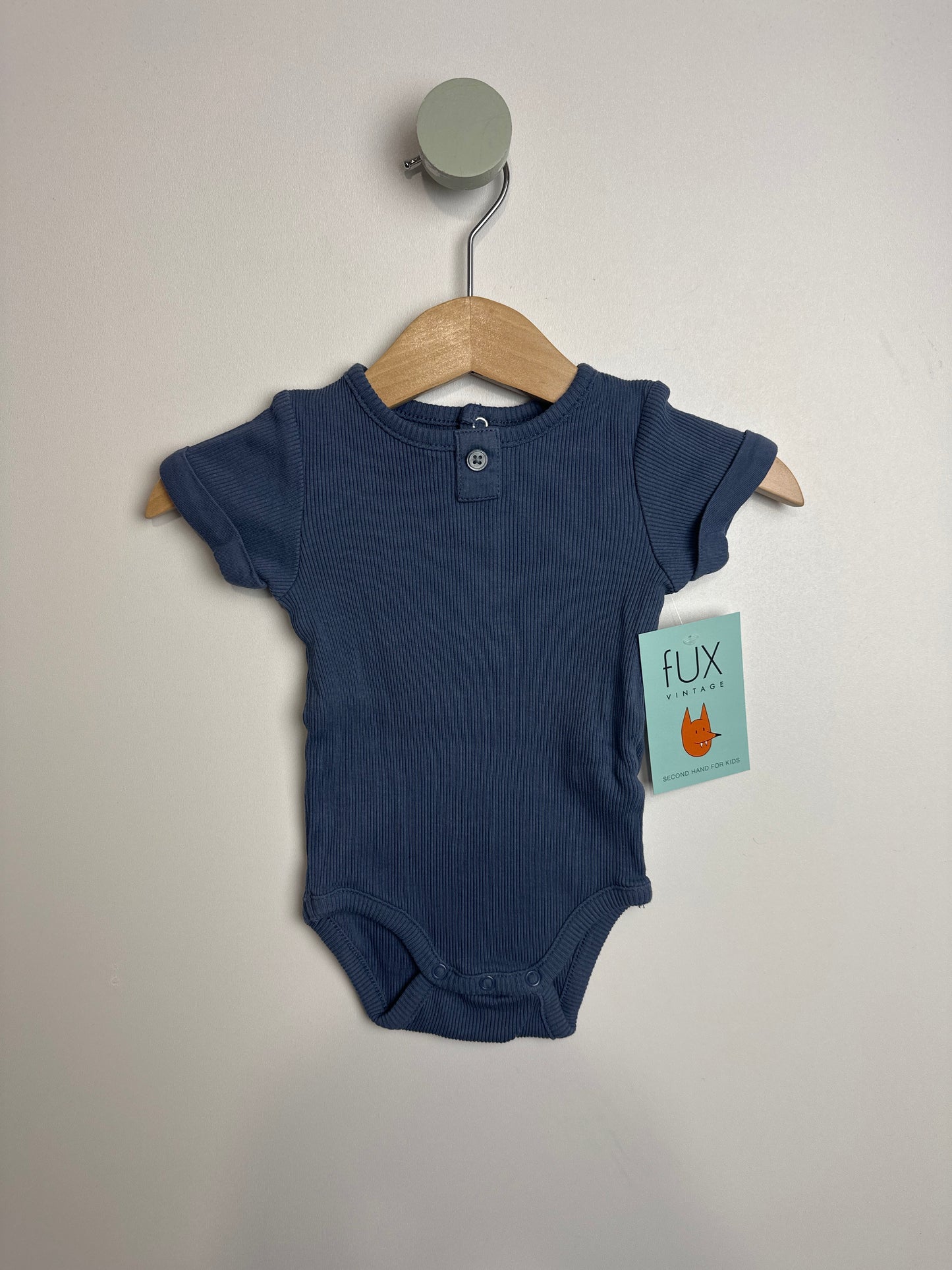 KURZARMBODY • 68 • BOUT `CHOU