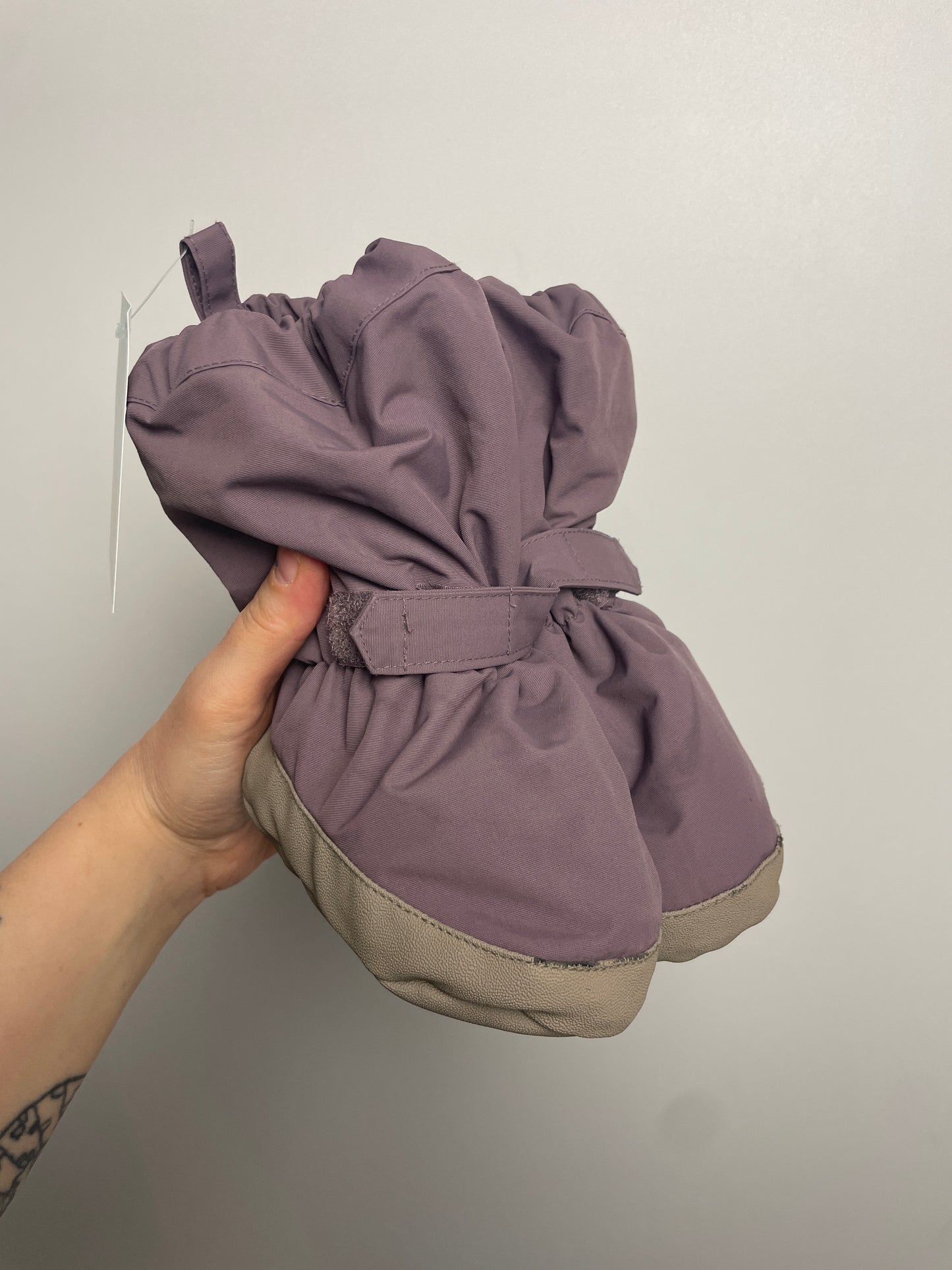 Baby Booties • 80 • wheat