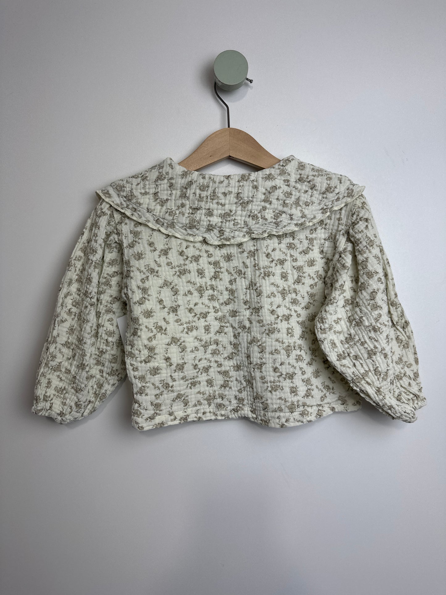 MUSSELINBLUSE • 86