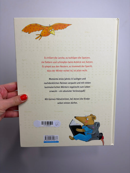 BUCH • ES SCHNURRT UND SCHNATTERT, SURRT UND FLATTERT• THIENEMANN