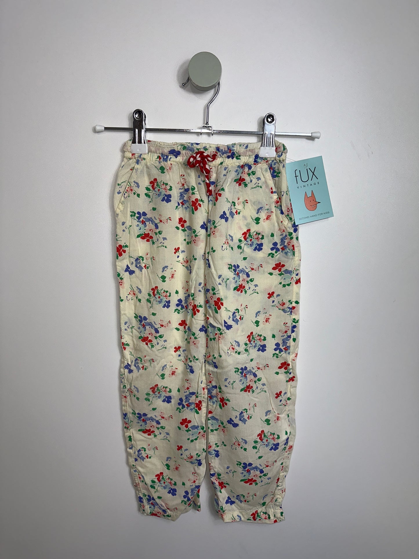 HOSE BLÜMCHEN • 104 • AMERICAN OUTFITTERS