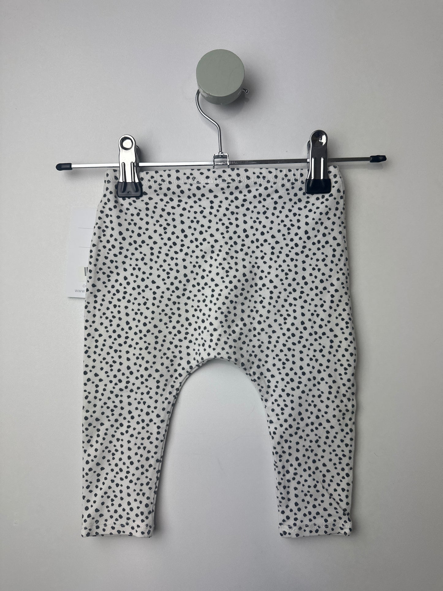 LEGGINGS PUNKTE • 68 • NEXT