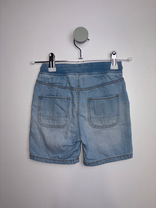 JEANSSHORTS • 92 • ZARA
