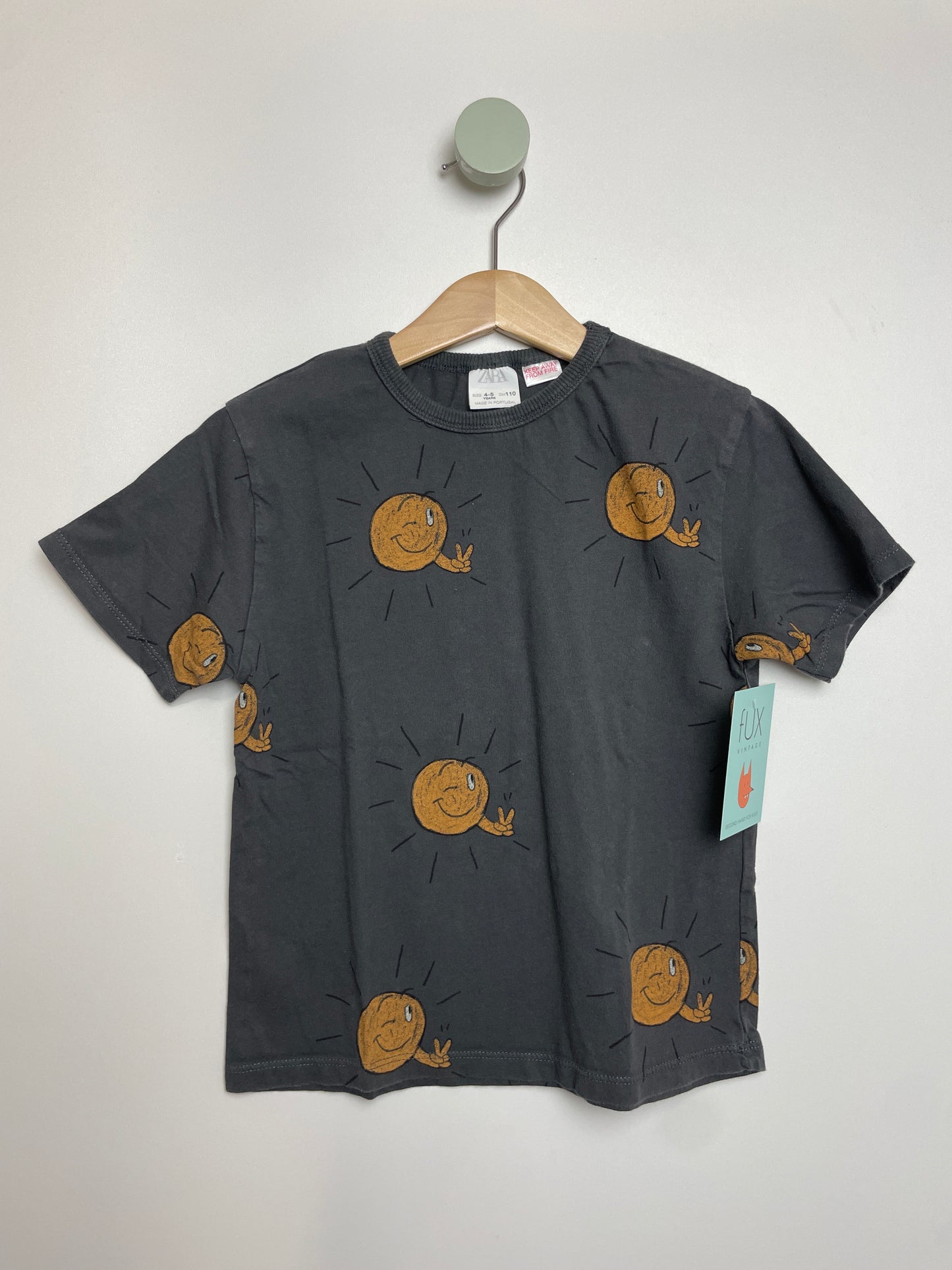 T-Shirt Sonnen • 104 • zara