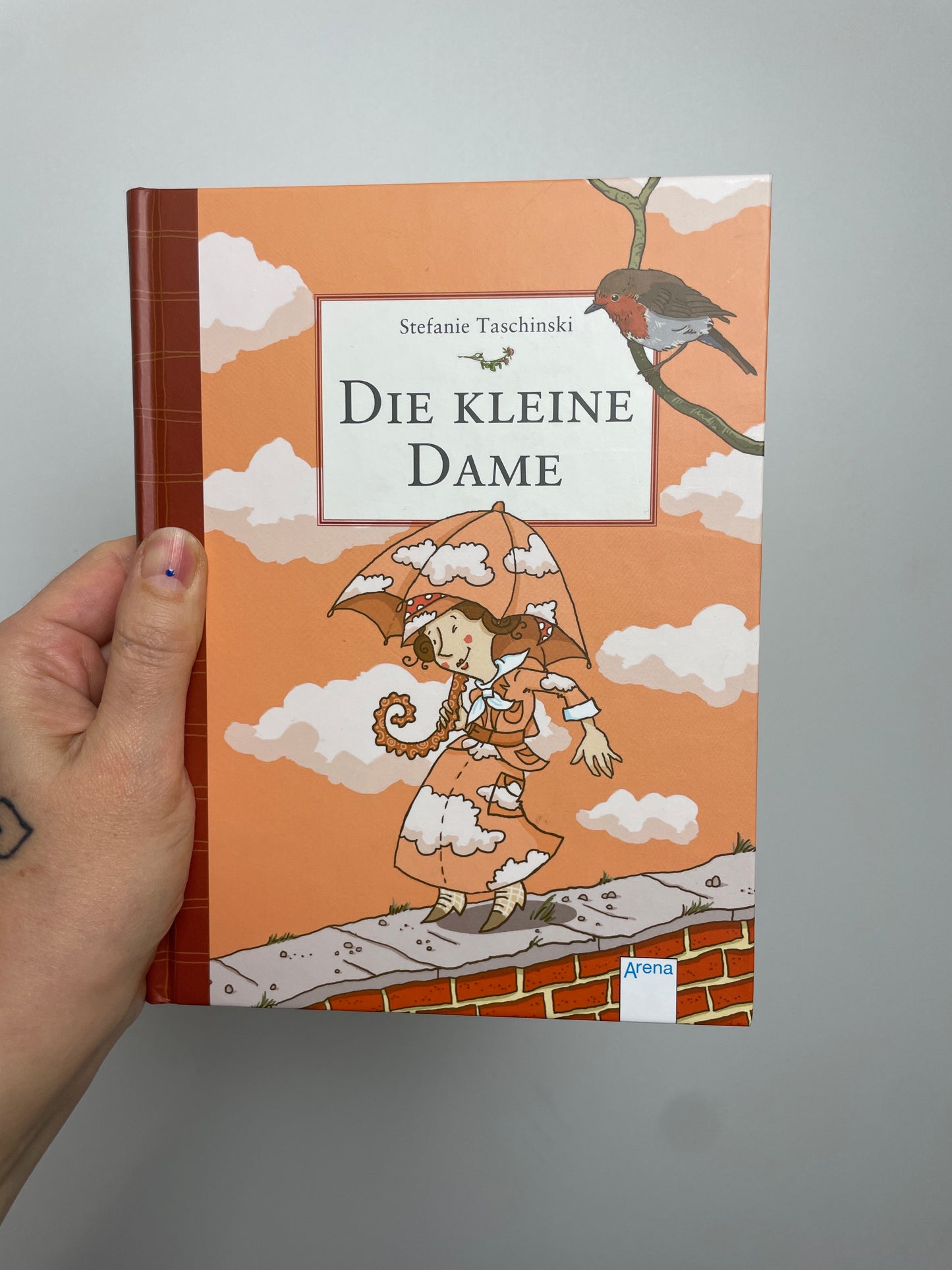 Die kleine Dame • arena