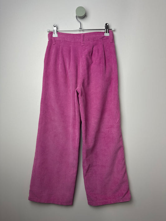 HOSE • 128 • JONAS NIELSEN