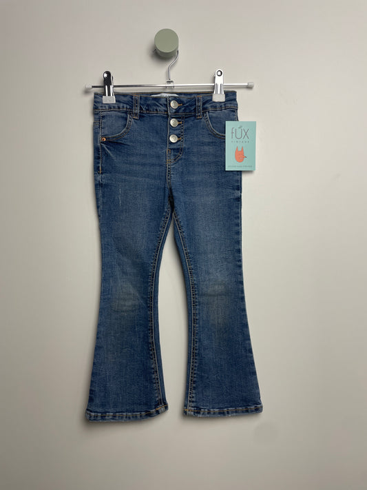 Flare-Jeans • 104 • zara