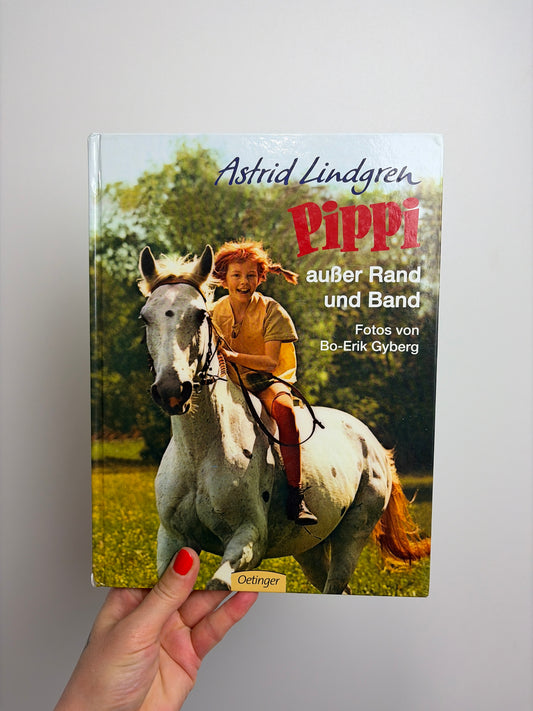 BUCH • PIPPI AUSSER RAND UND BAND • OETINGER