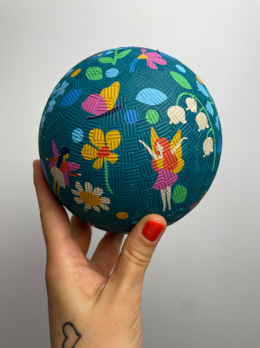 Spielball • Fairies in the Garden
