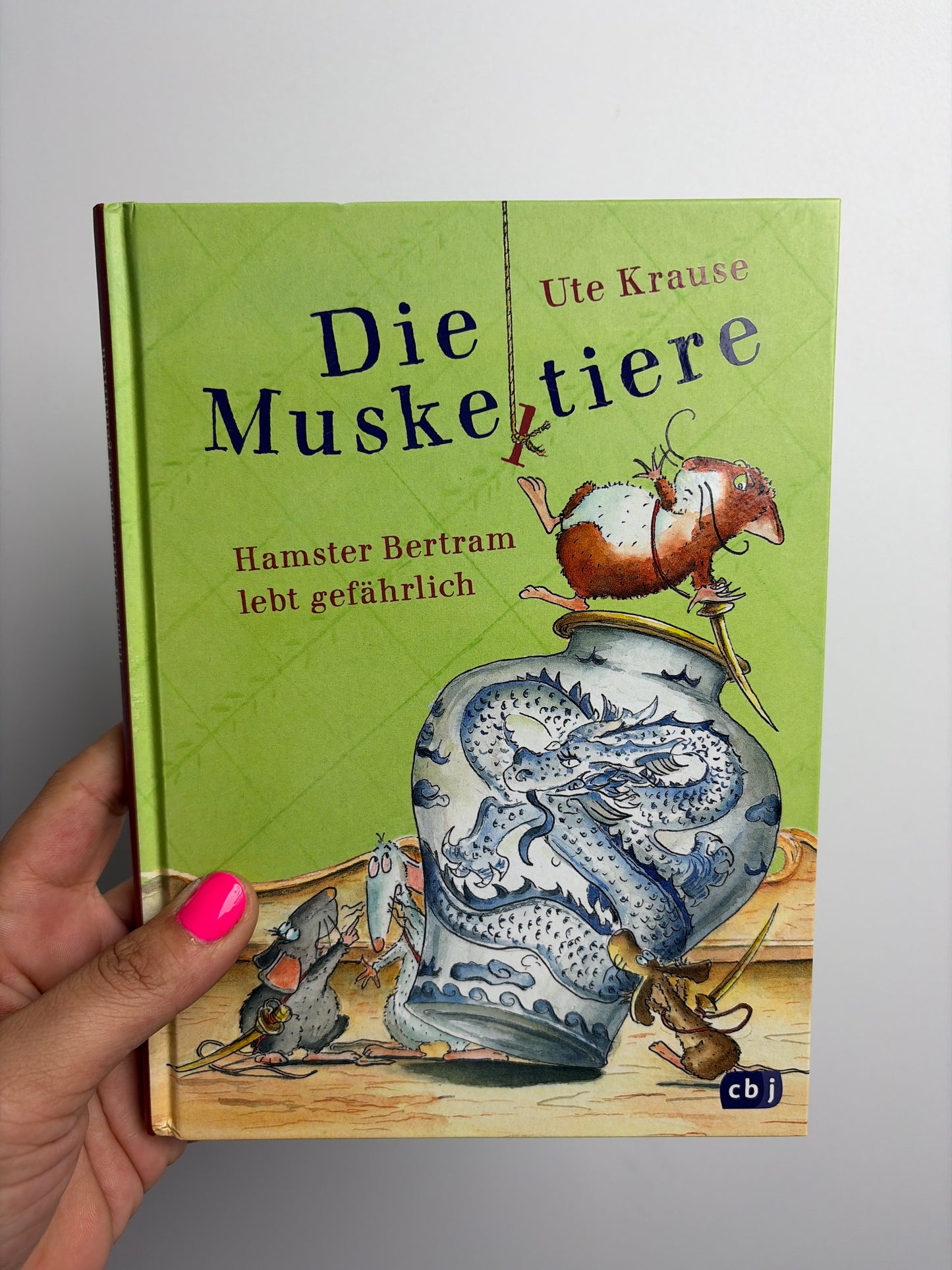 BUCH • DIE DREI MUSKETIERE - HAMSTER BERTRAM LEBT GEFÄHRLICH • CBJ VERLAG