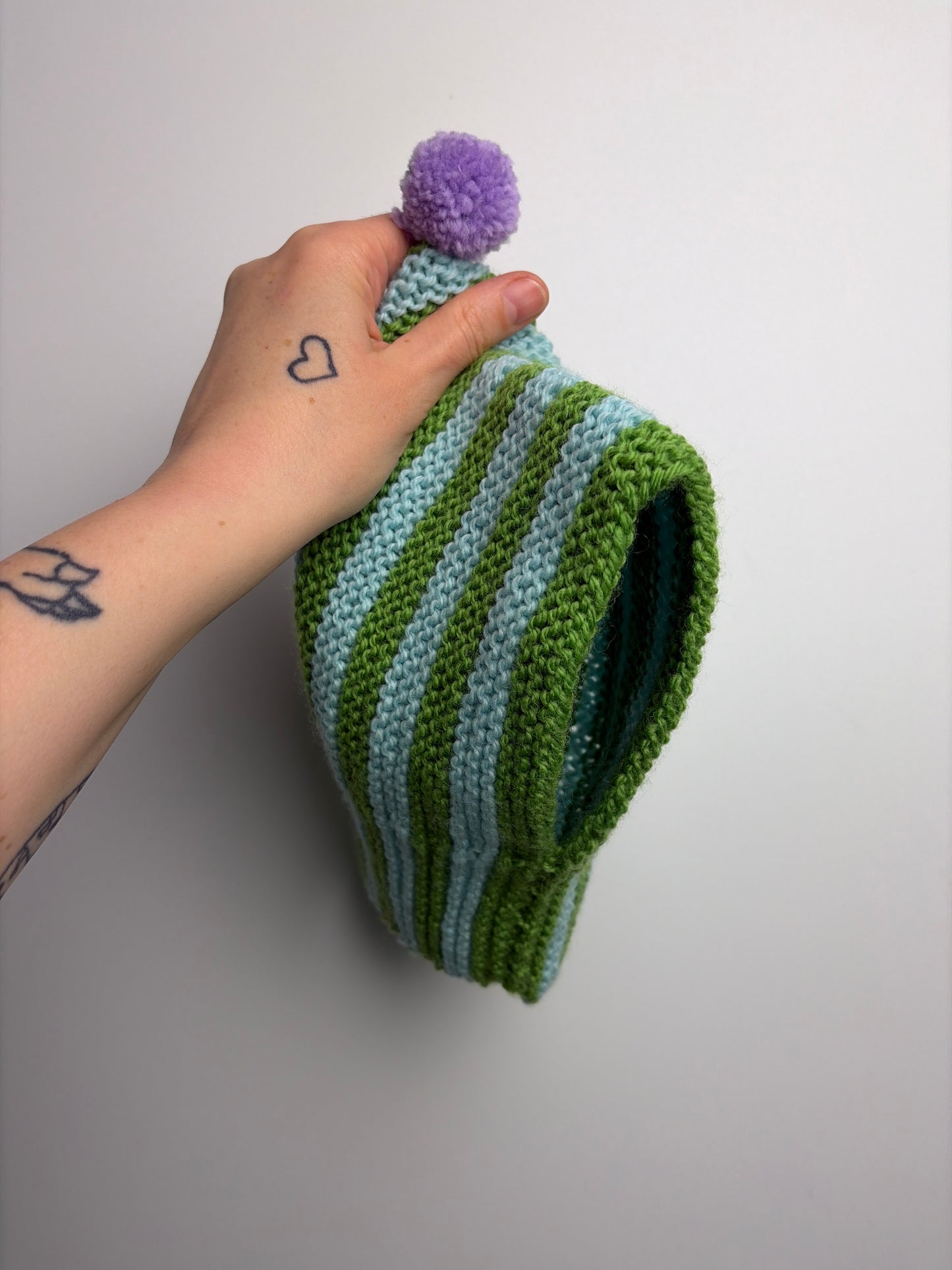 Schlupfmütze • Stripes &  Bommel  • handmade by fUXvintage