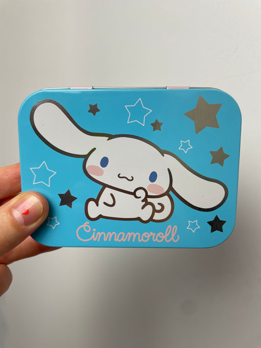 Metallbox mit 24 Glitzer Pflaster • Cinnamoroll