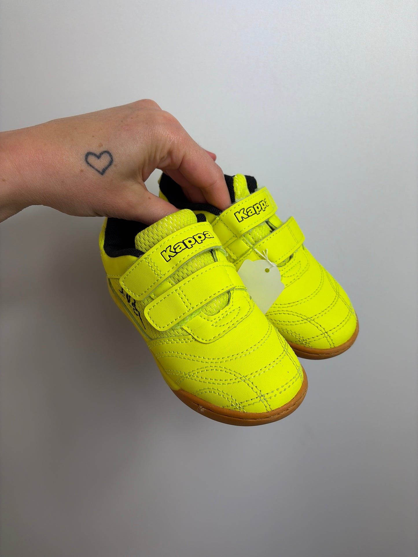 FUßBALLSCHUHE • Schuh 26 • KAPPA