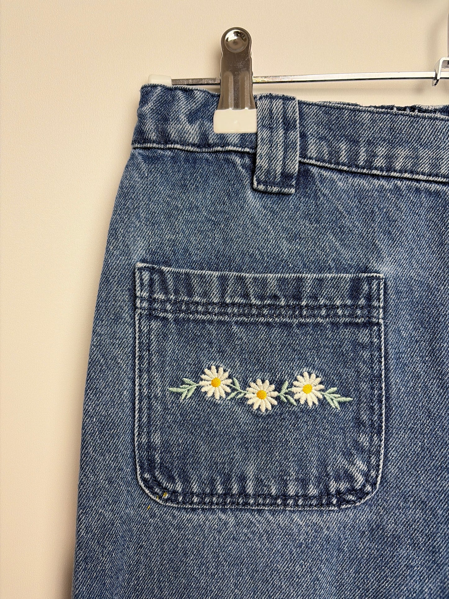 JEANS BESTICKT • 152 • MONOPRIX