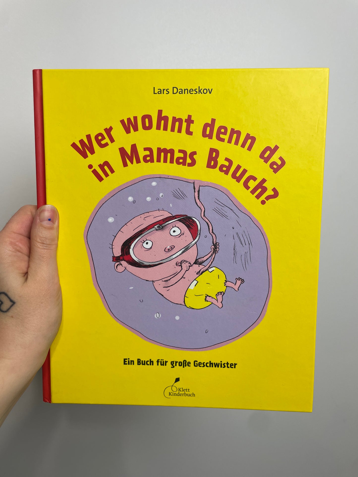 Wer wohnt denn da in Mamas Bauch?• klett kinderbuch