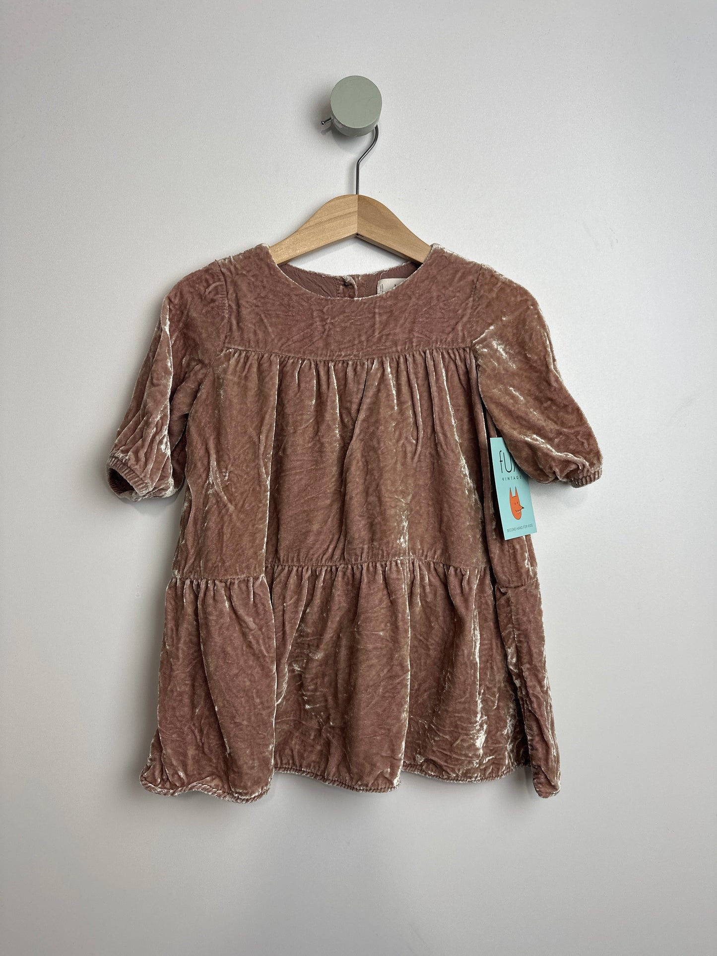 VELOUR KLEID • 86 • MANGO