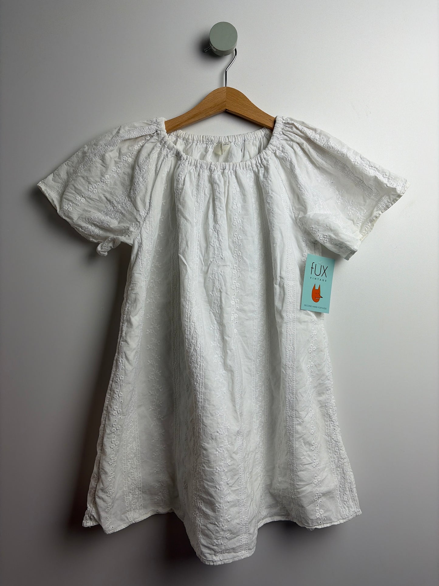 KLEID SPITZE • 122 • ARKET