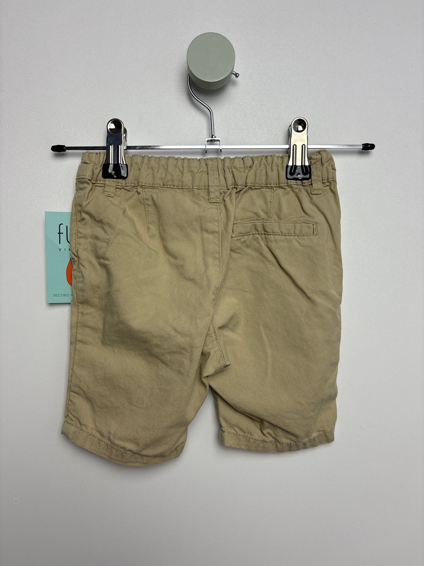 Chino Shorts • 80 • h&m