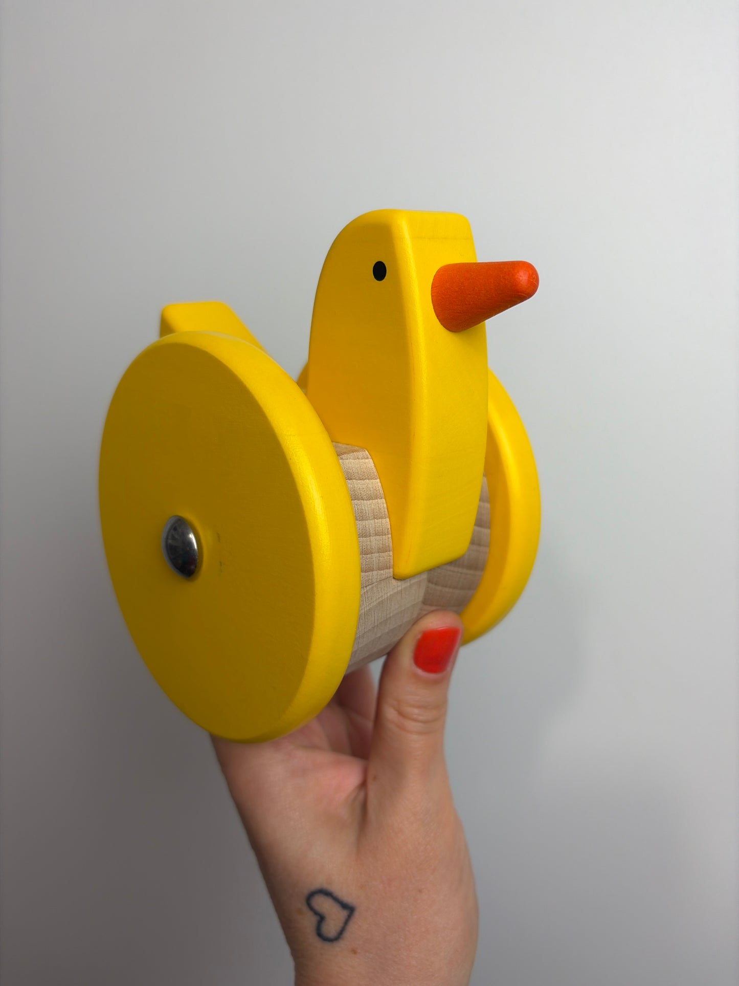 WACKELNDES HUHN • GELB