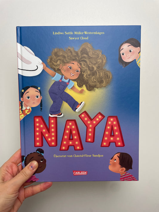 Naya • carlsen