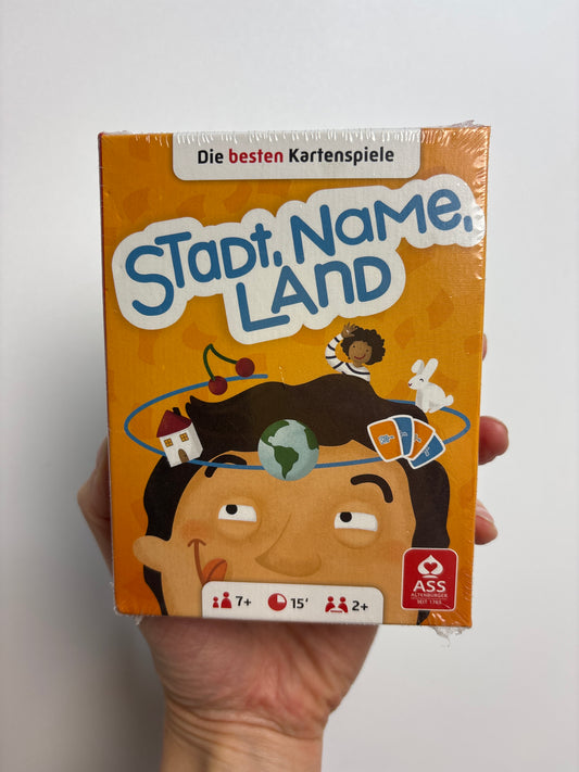 Stadt, Name, Land •  ass