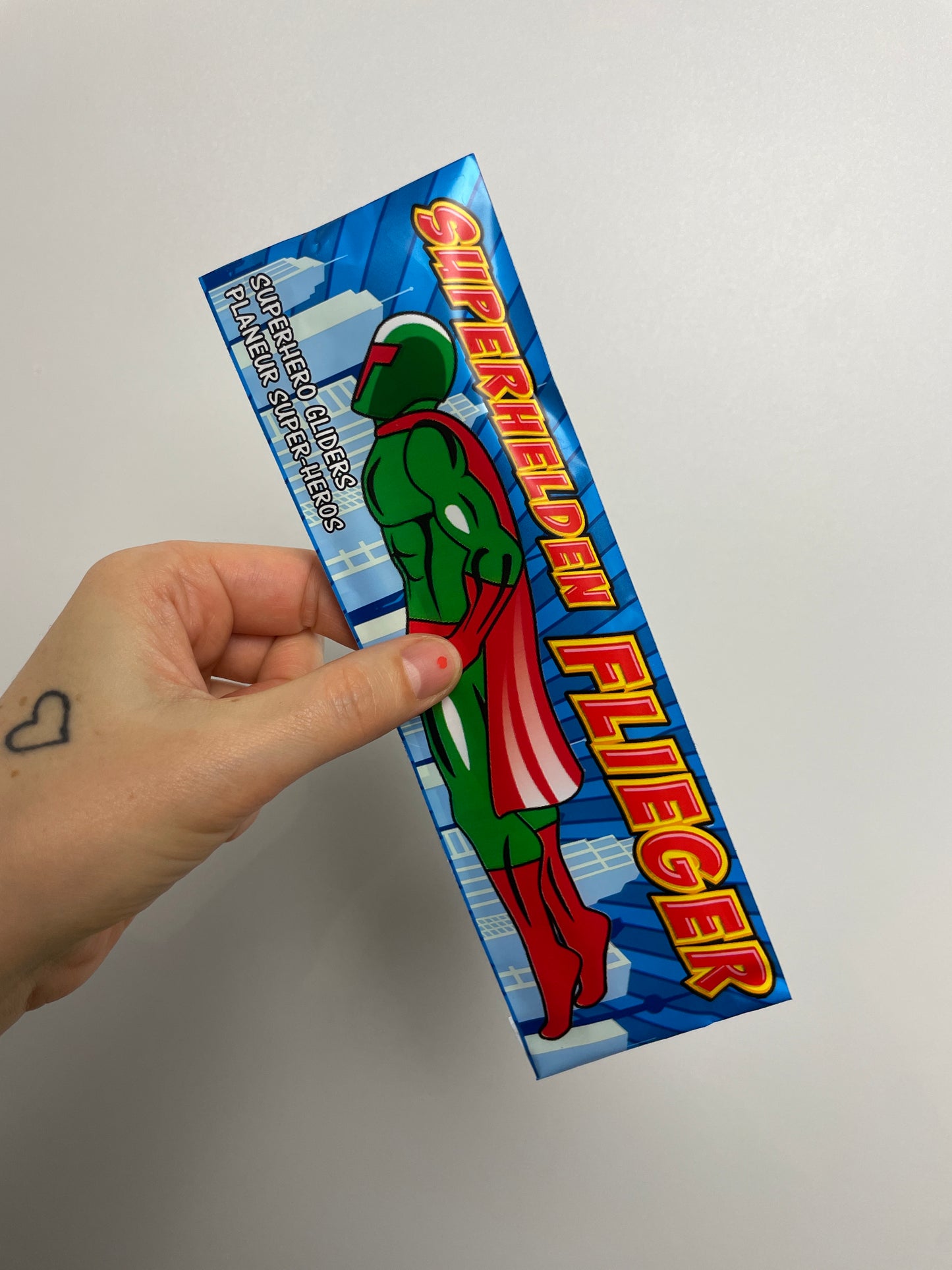 SUPERHELDEN STYROPORFLIEGER