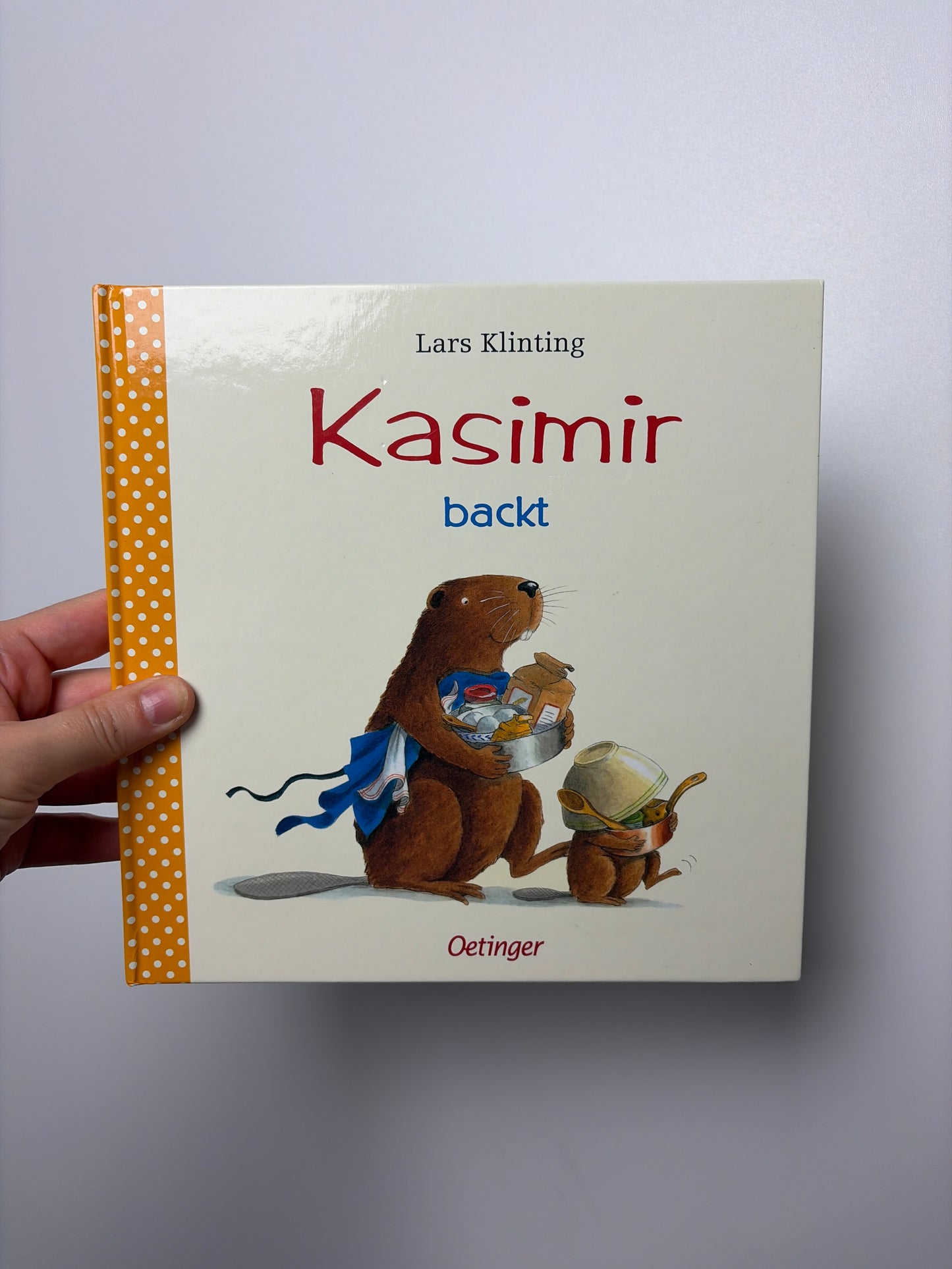 BUCH • KASIMIR BACKT • OETINGER