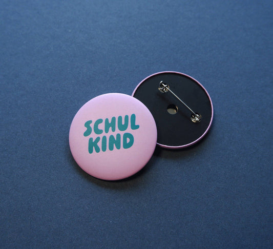 BUTTON • SCHULKIND •  FLIEDER